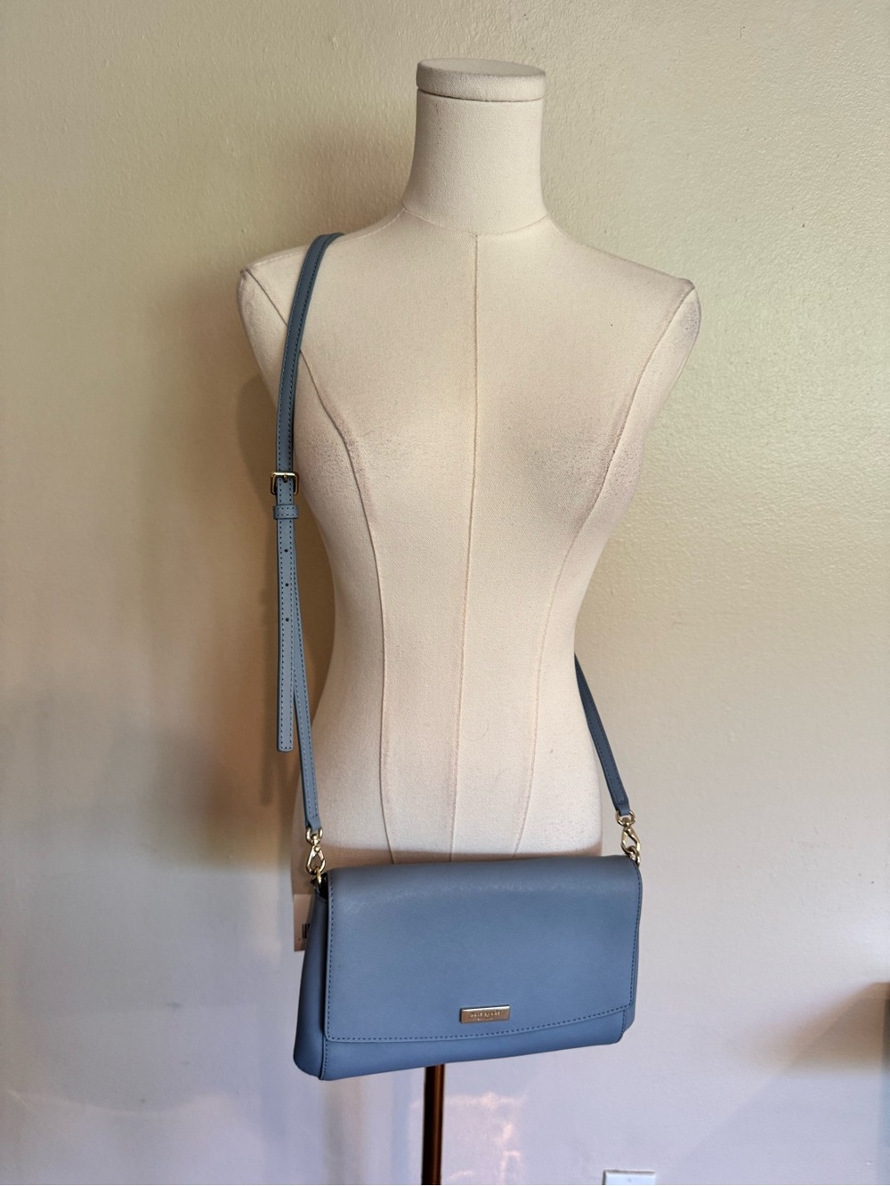 NWT kate spade Blue Leather Crossbody/Shoulder Bag with detachable leather strap - Picture 2 of 16